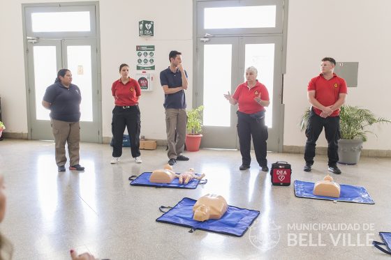 Continúa la instalación de desfibriladores en instituciones locales en el marco del programa “Bell Ville, ciudad cardioprotegida”