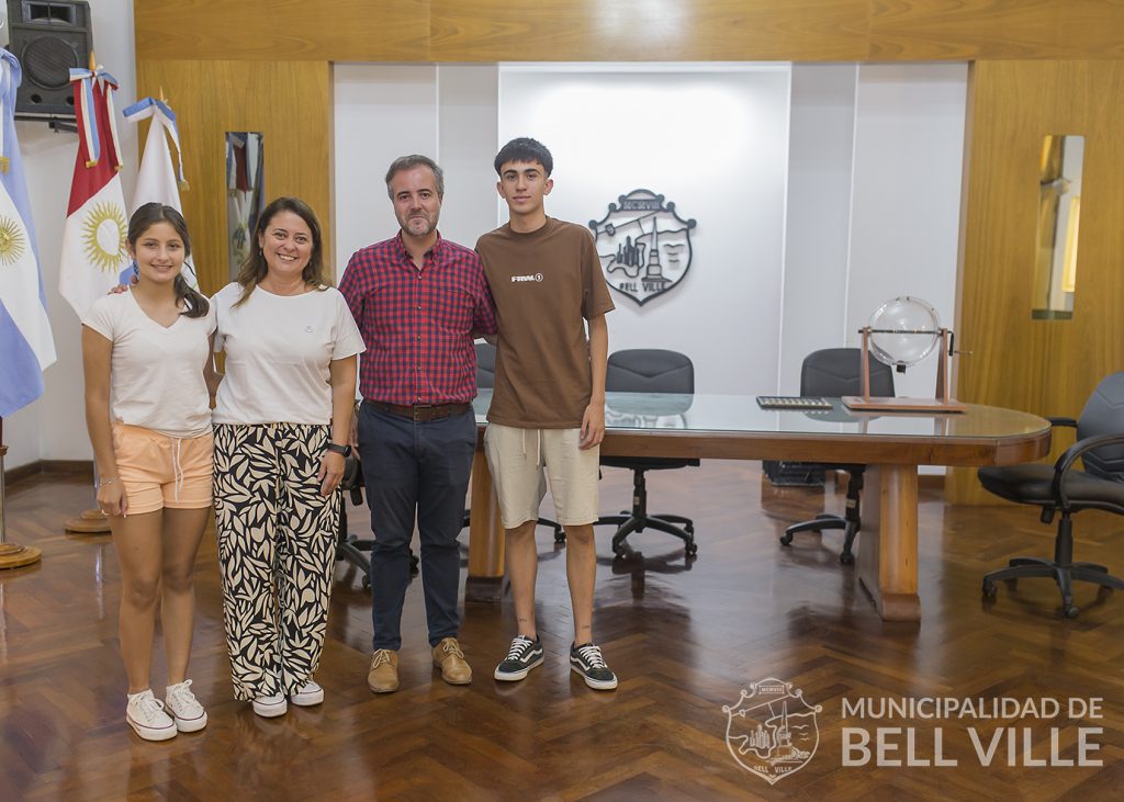 Se otorgaron tres medias becas para el cursado del primer año en el ISEF Bell