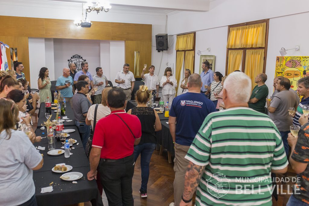 Brindis de fin de año del intendente municipal con autoridades de los Centros Vecinales