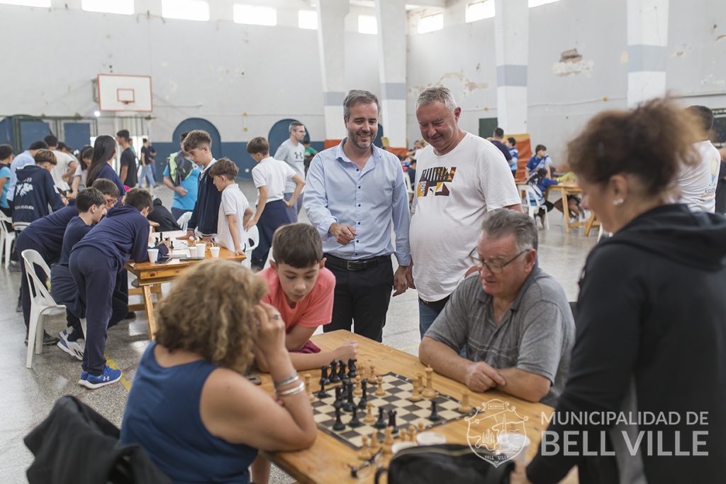 Estudiantes bellvillenses participaron de la jornada final anual del Programa “Ajedrez Social”