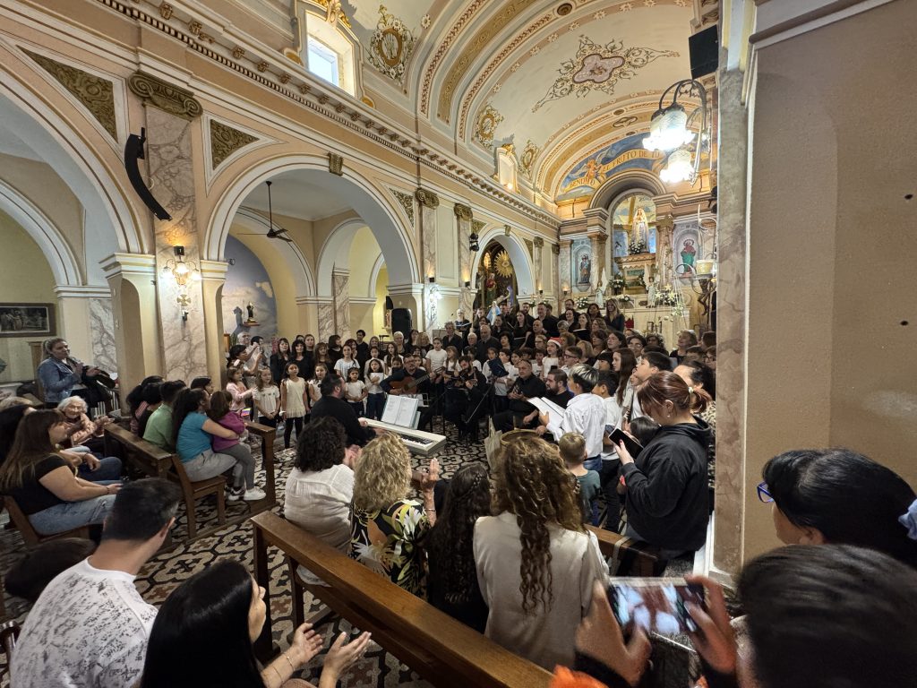 Un encuentro coral de alto nivel artístico se disfrutó en la Parroquia de la Inmaculada Concepción