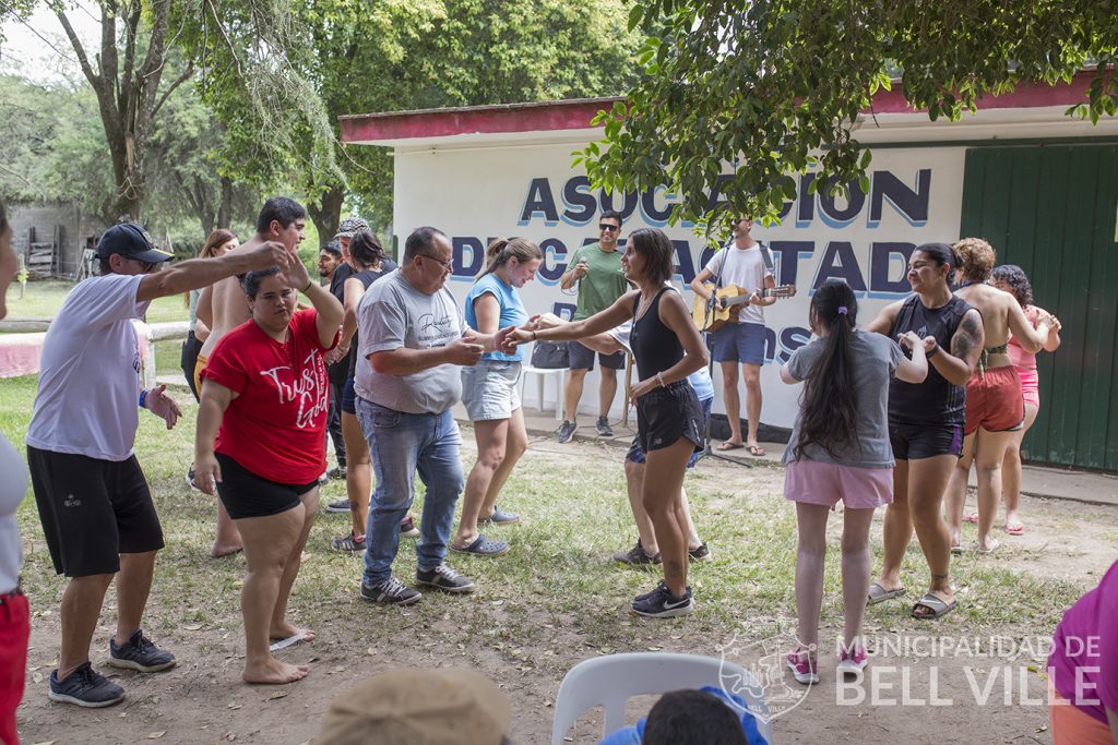 Con un clima festivo cerró su actividad la Escuela de Verano Adaptada para Personas con Discapacidad