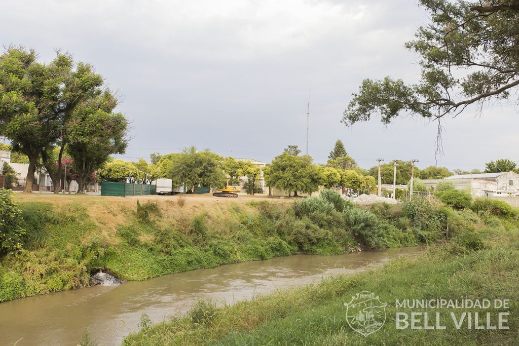 Se instala el obrador para el inicio de la obra de gaviones en barrancas del río.