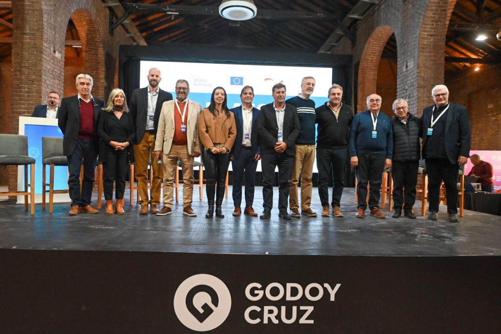 El intendente participó de la VII Asamblea de la Red Argentina de Municipios frente al Cambio Climático