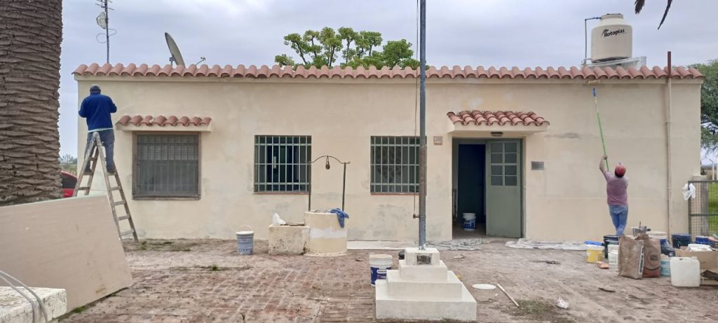 Con fondos de FODEMEEP el municipio interviene en el edificio de una escuela rural