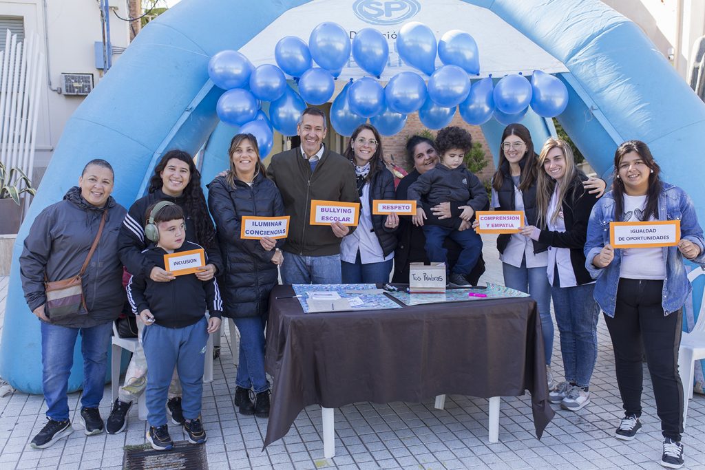 Bell Ville se viste de azul en la Semana de Concientización sobre el Autismo