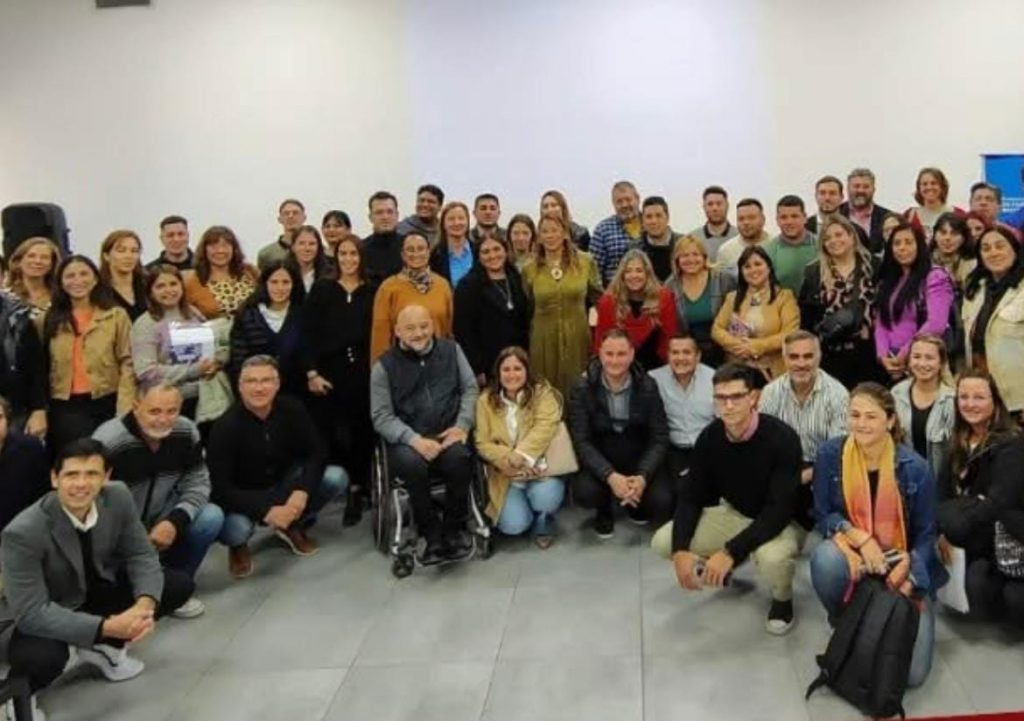 El Gobierno de la Provincia reconoció al municipio local por su eficiencia en obras del FoDeMEEP.