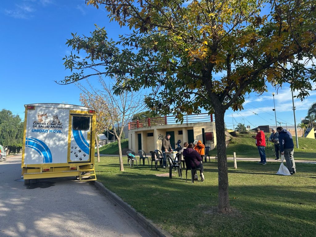 En el Día del Animal, el castrador móvil se instaló en Plaza de los Niños-Eva Perón