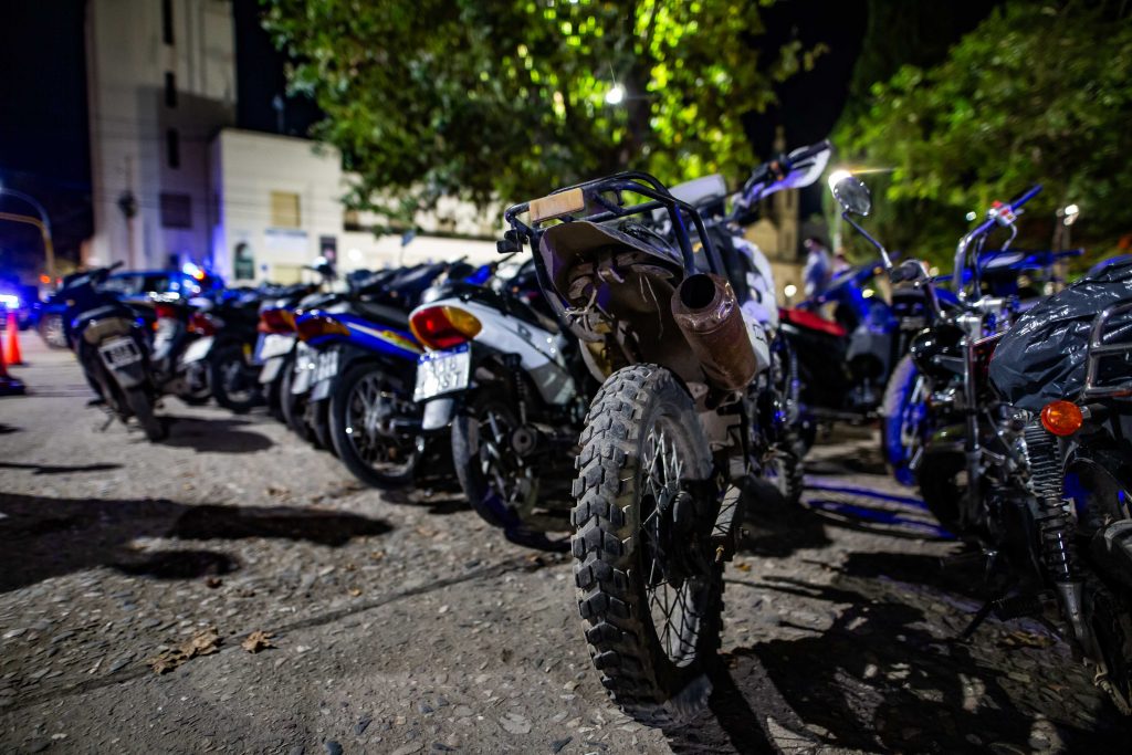 Se prevé elevar a $ 600.000 el valor de las multas para conductores de motocicletas con escapes libres