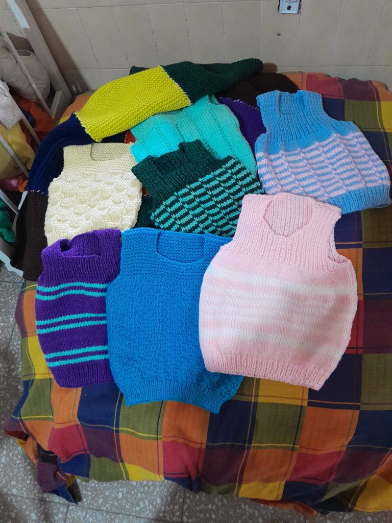Abrigos solidarios de una vecina para la Casa del Niño