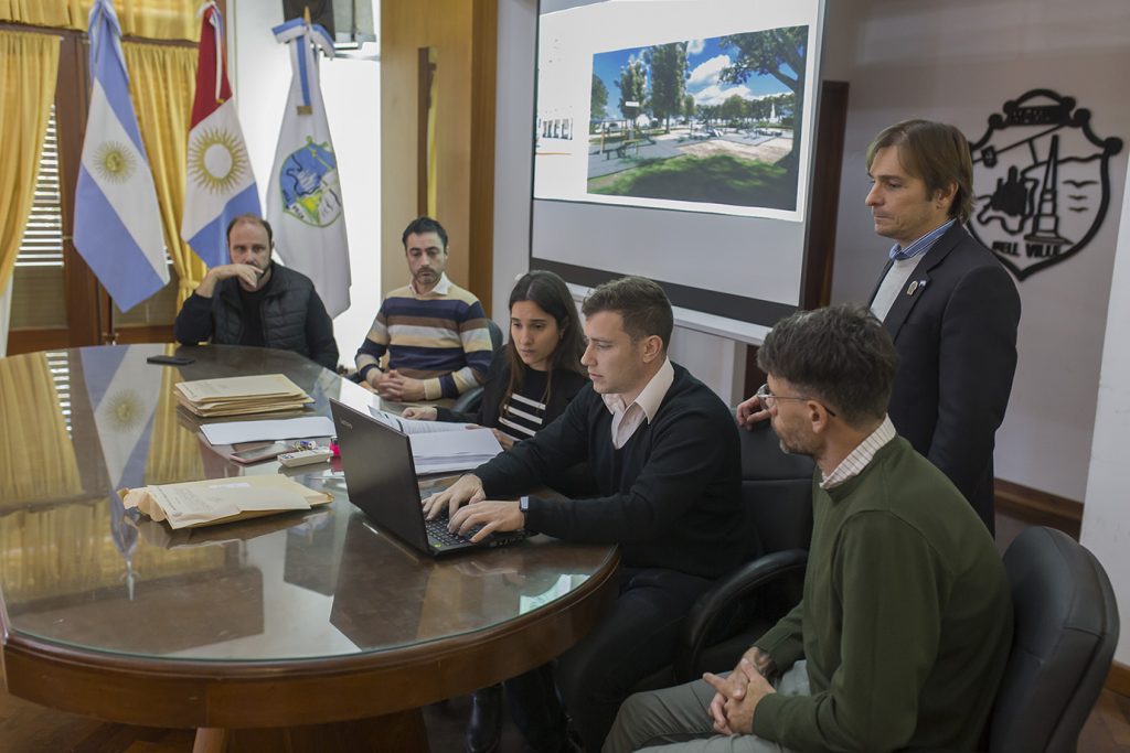 Cinco empresas se presentaron por el concurso de precios para la remodelación de la Plaza Rubén Márquez