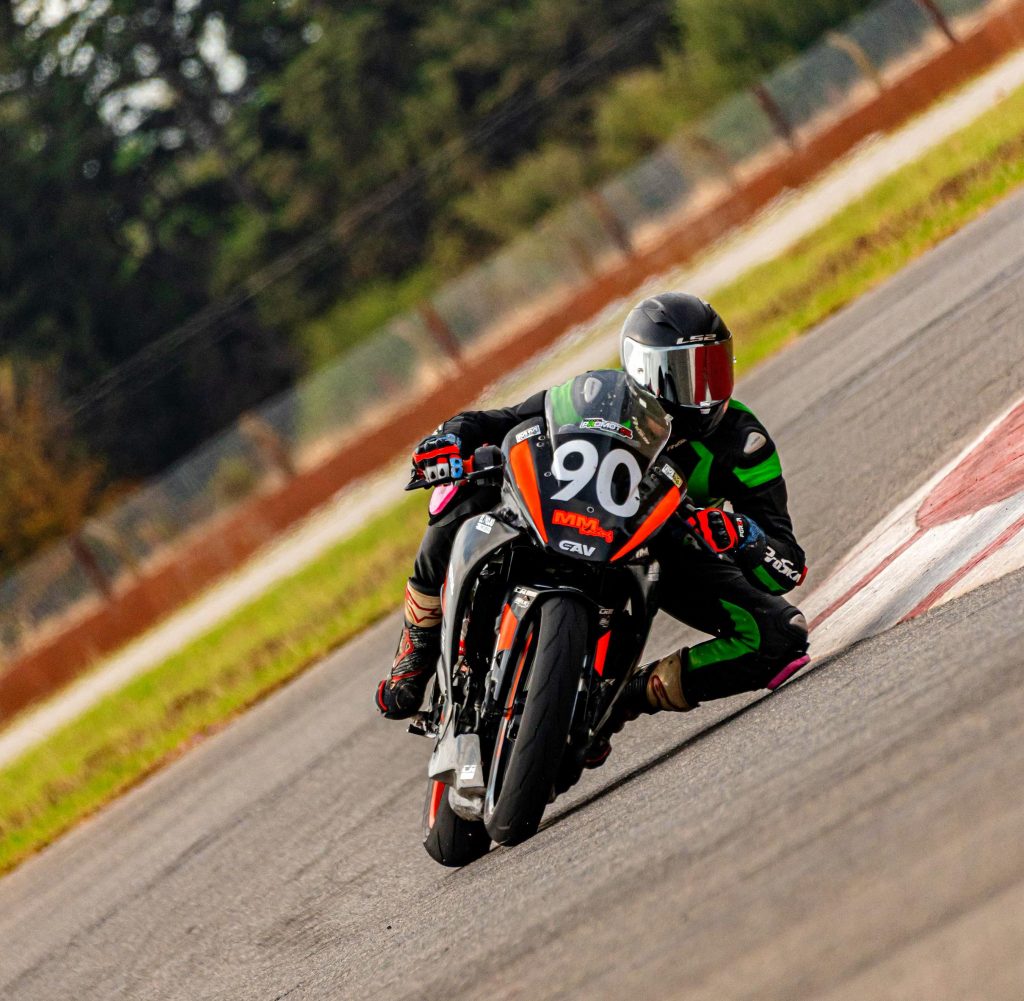 En la primera competencia del Superbike Argentino, los bellvillenses Mayorga y Tiberi llegaron al podio