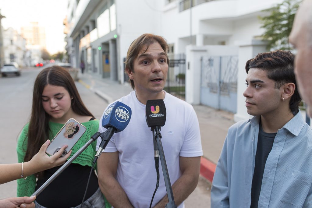 “La inauguración del primer monumento a U.B.E.S. es parte del proceso de diálogo con los jóvenes”