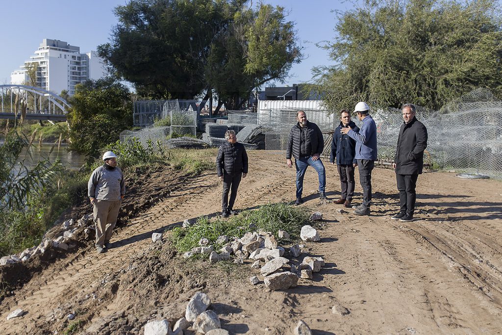Comenzaron las obras de gaviones en barrancas del río Ctalamochita a su paso por nuestra ciudad