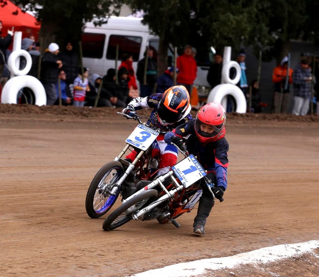 Mateo Cúneo obtuvo el segundo primer puesto consecutivo en motociclismo
