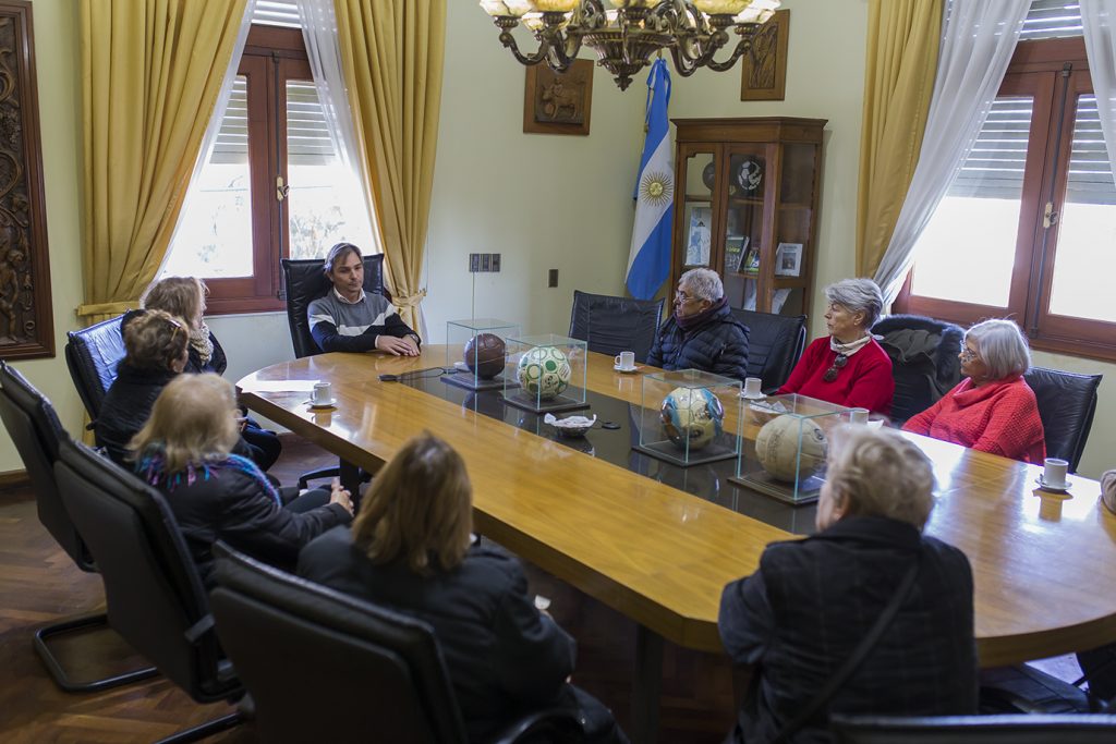 La nueva Comisión Directiva del Centro de Jubilados saludó al intendente municipal