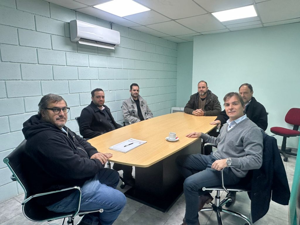 Dulces Serra le anunció al intendente una importante inversión para su planta de calle Río Negro