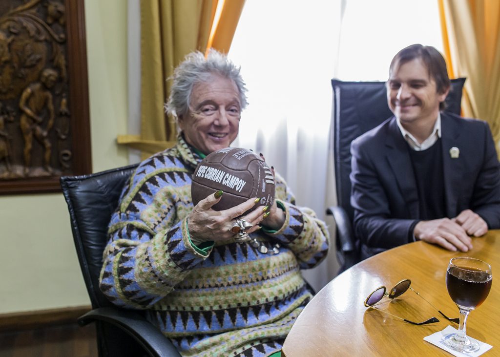En la previa de la puesta de “Calígula”, el intendente recibió a Cibrián en la Municipalidad