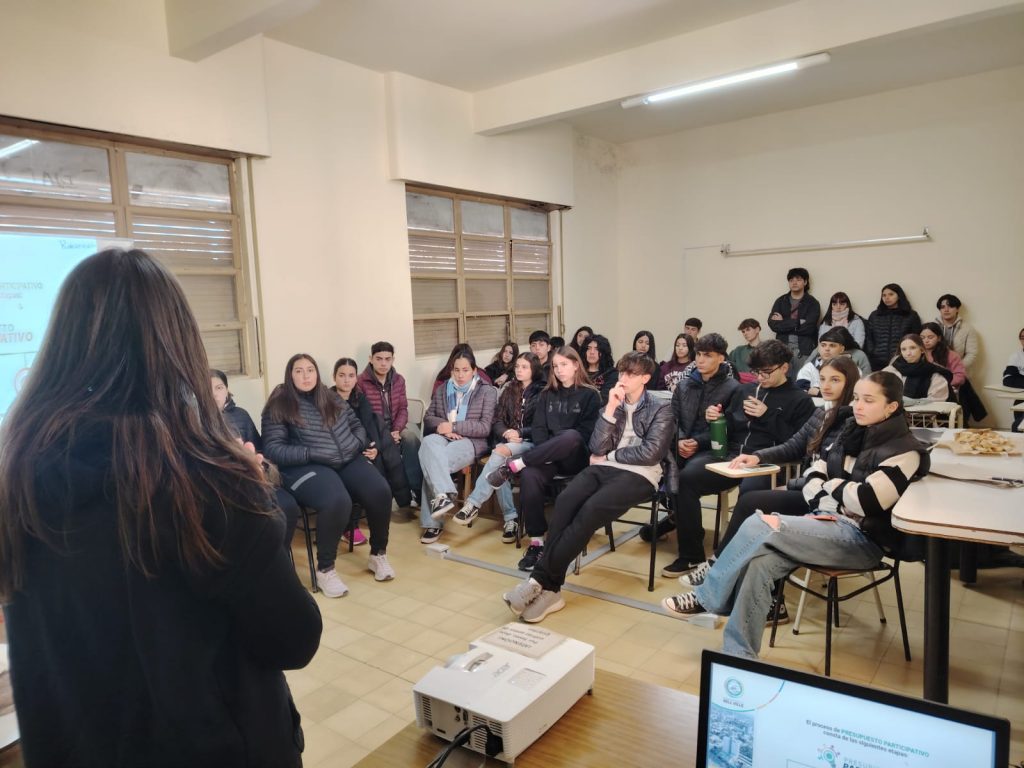 Jóvenes de la ciudad recibieron información sobre el Presupuesto Participativo