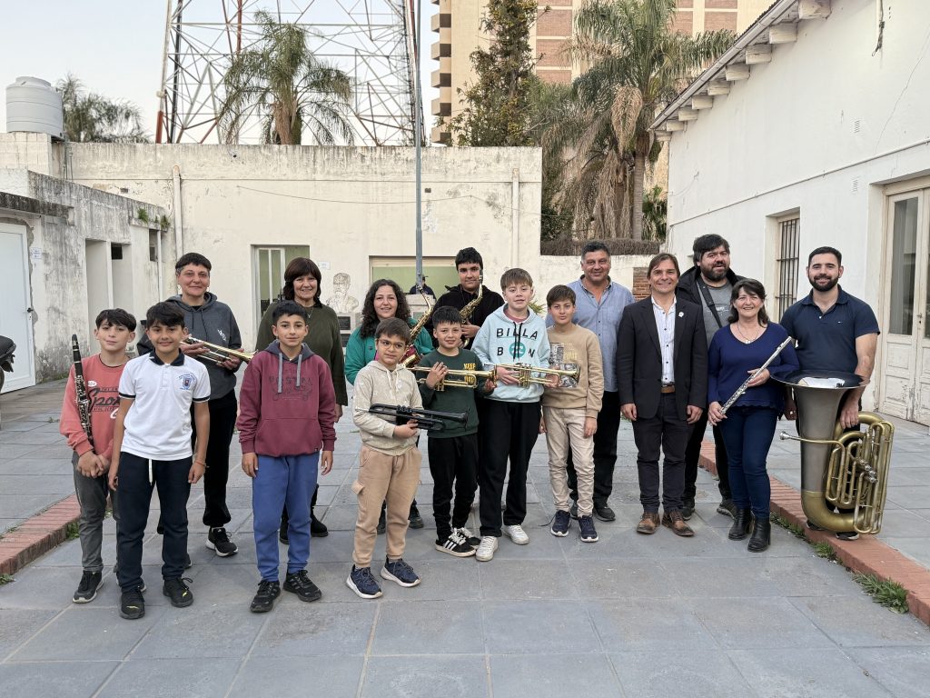 Nueve alumnos de la Banda ya tienen sus propios instrumentos gracias a inversión y créditos municipales