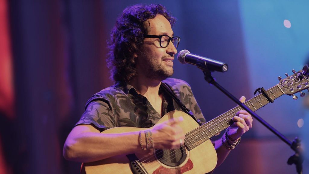 Con auspicio del municipio, el viernes 8 se presenta en el Coliseo el cantante cristiano Santiago Benavides