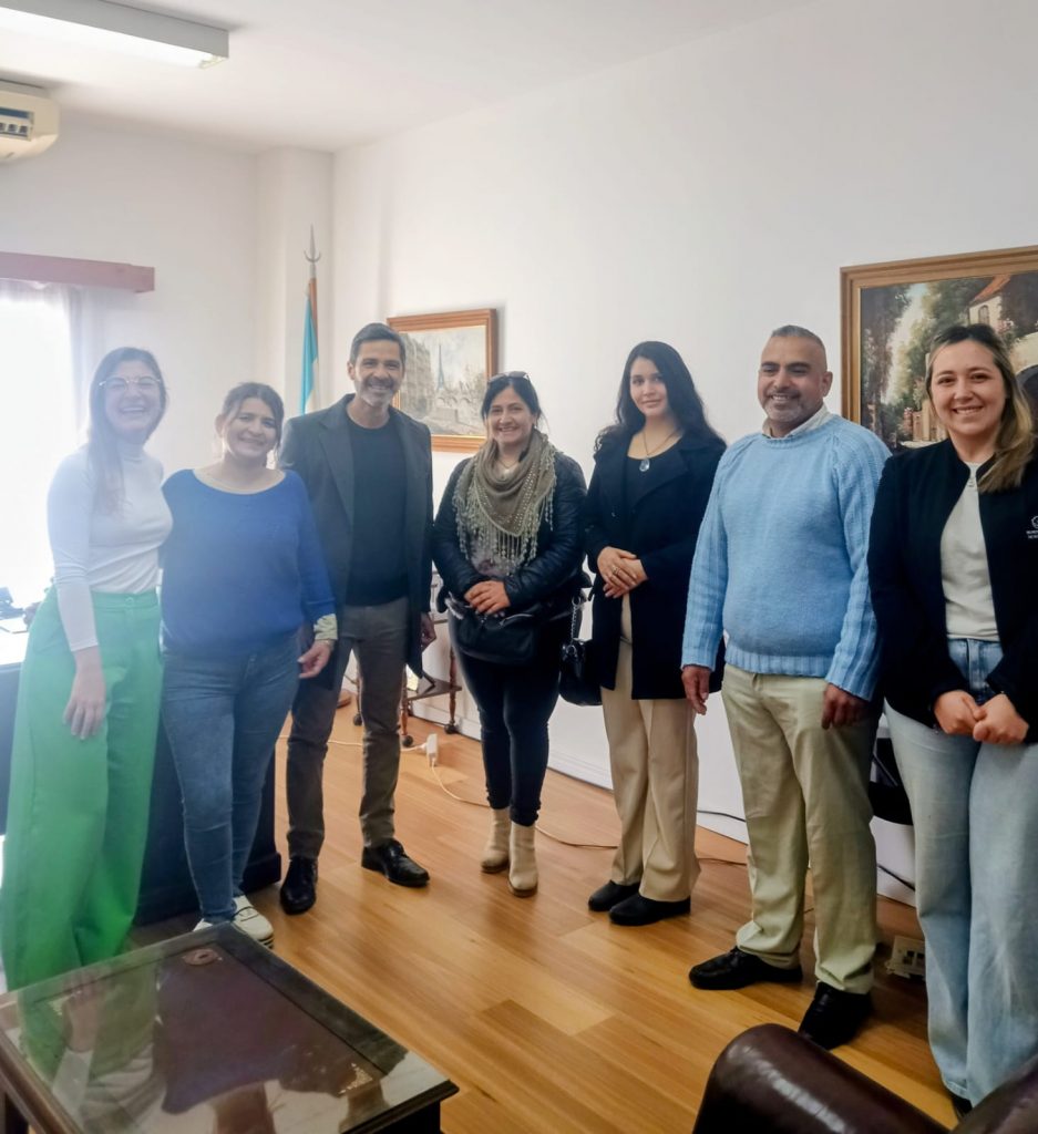 Alumnos de curso de Asistente Jurídico visitaron los tribunales de Justicia
