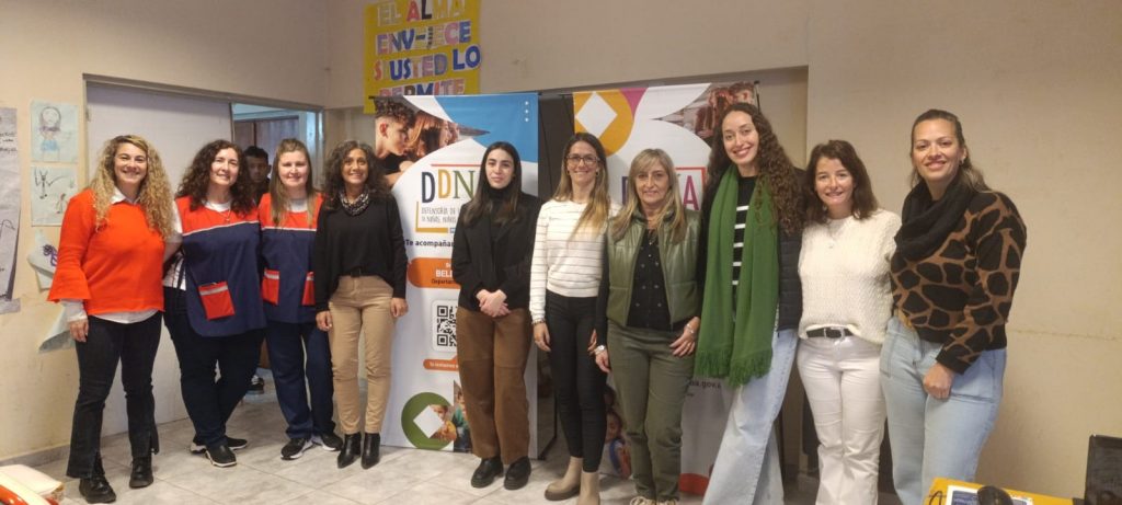 Familias y educadores participaron de un Taller sobre “crianza respetuosa”