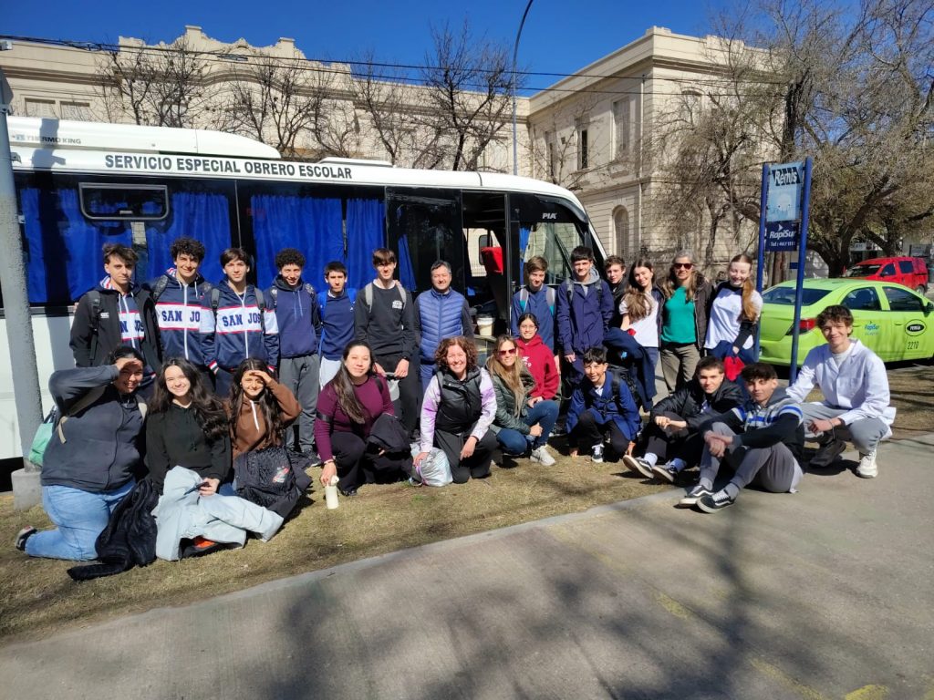 Estudiantes de cinco escuelas participaron de las Olimpiadas de Matemáticas con respaldo del municipio