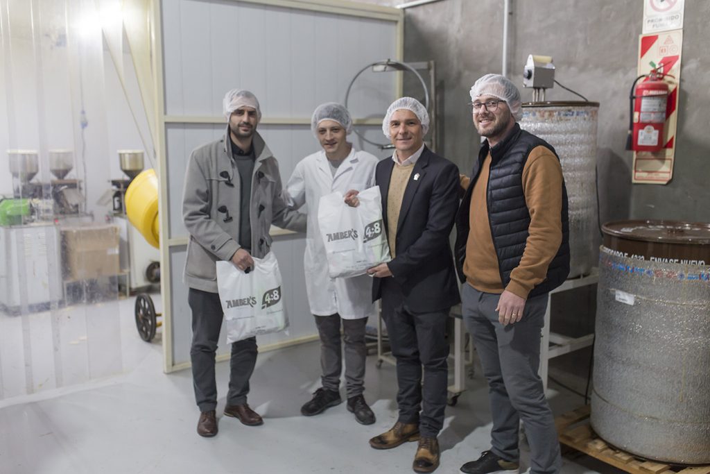 En el marco de la semana de la industria, el intendente visitó la planta de la firma Alimentos 4:8