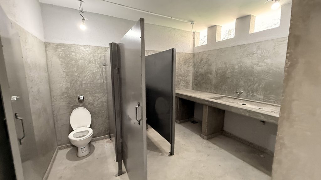 Entró en su recta final la obra de recuperación de los sanitarios de El Hongo