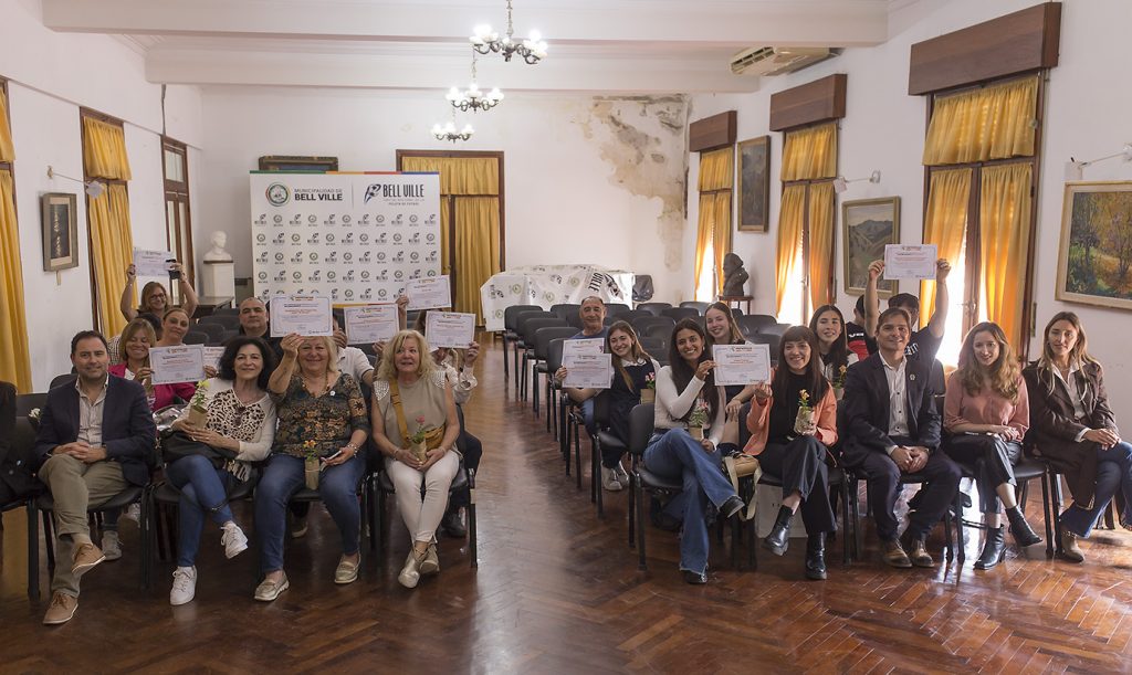 La Municipalidad reconoció a los autores de proyectos para el Presupuesto Participativo