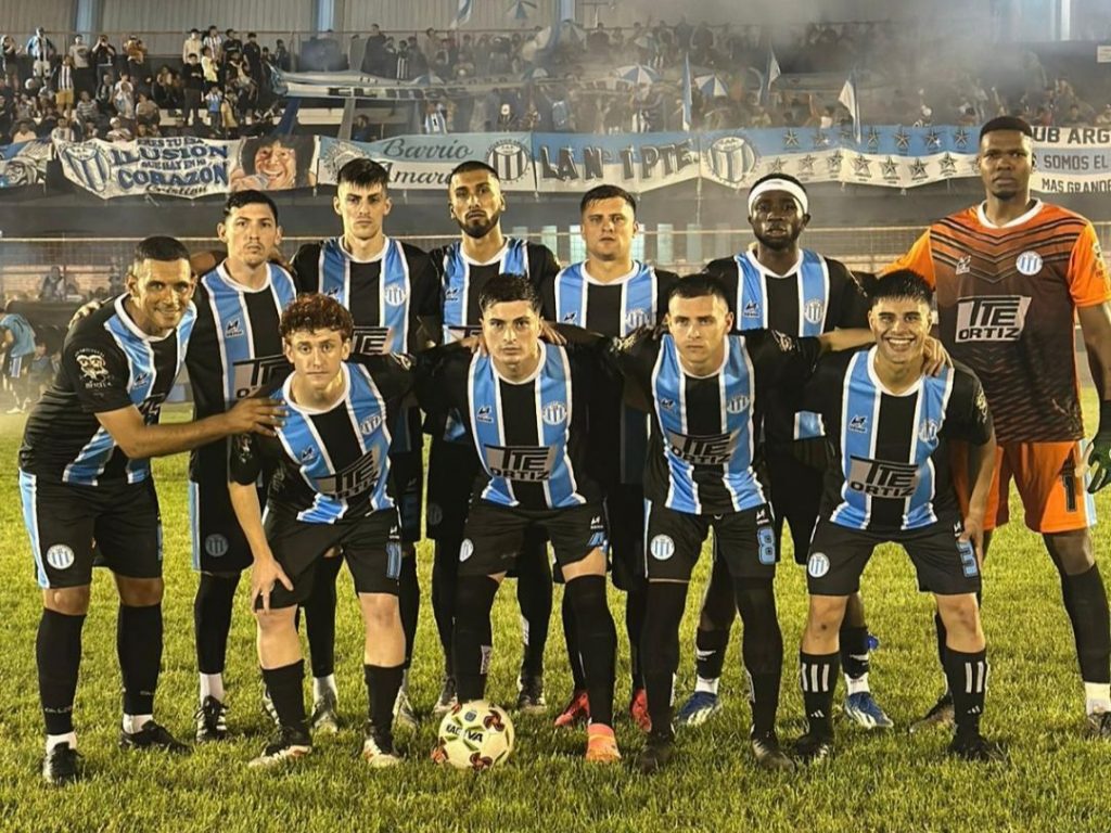 El prestigioso diario deportivo Olé reflejó el debut de Pepe Sand en Argentino