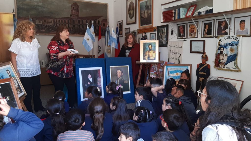 Alumnos de la Escuela Matterson aprendieron sobre los héroes de la Patria en la Sala de la Independencia