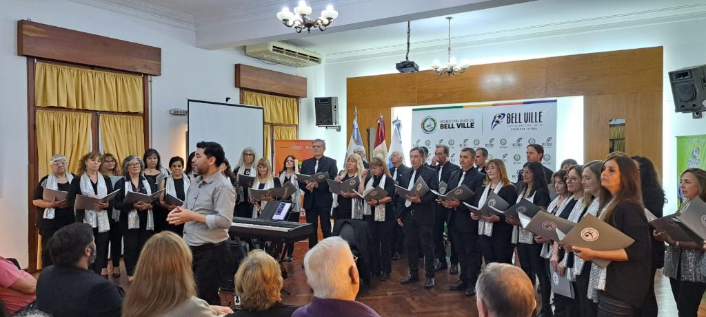 Se realizó con éxito el Primer Encuentro Regional de Coros de Adultos