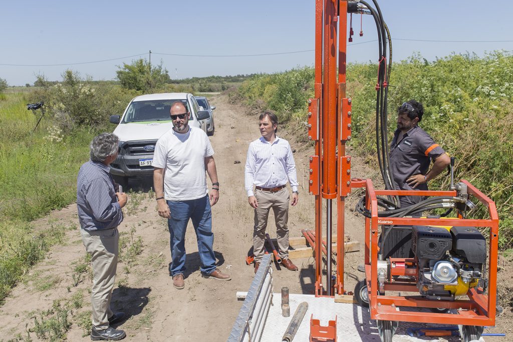 Compromiso ambiental: iniciaron los estudios de suelo para el Parque Solar Comunitario