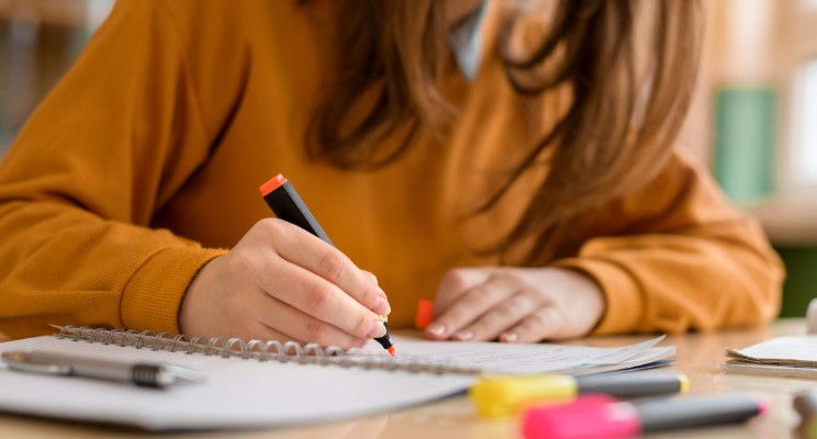 El municipio otorga más de 100 becas para estudiantes terciarios y universitarios