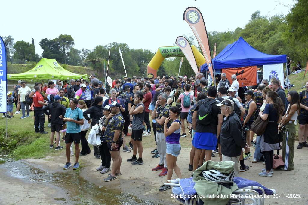 Más de 200 deportistas participaron del “Tetratlón Bell Ville”