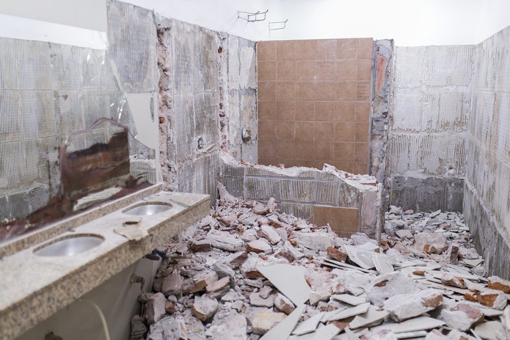 Comenzó la obra de los nuevos baños en la terminal