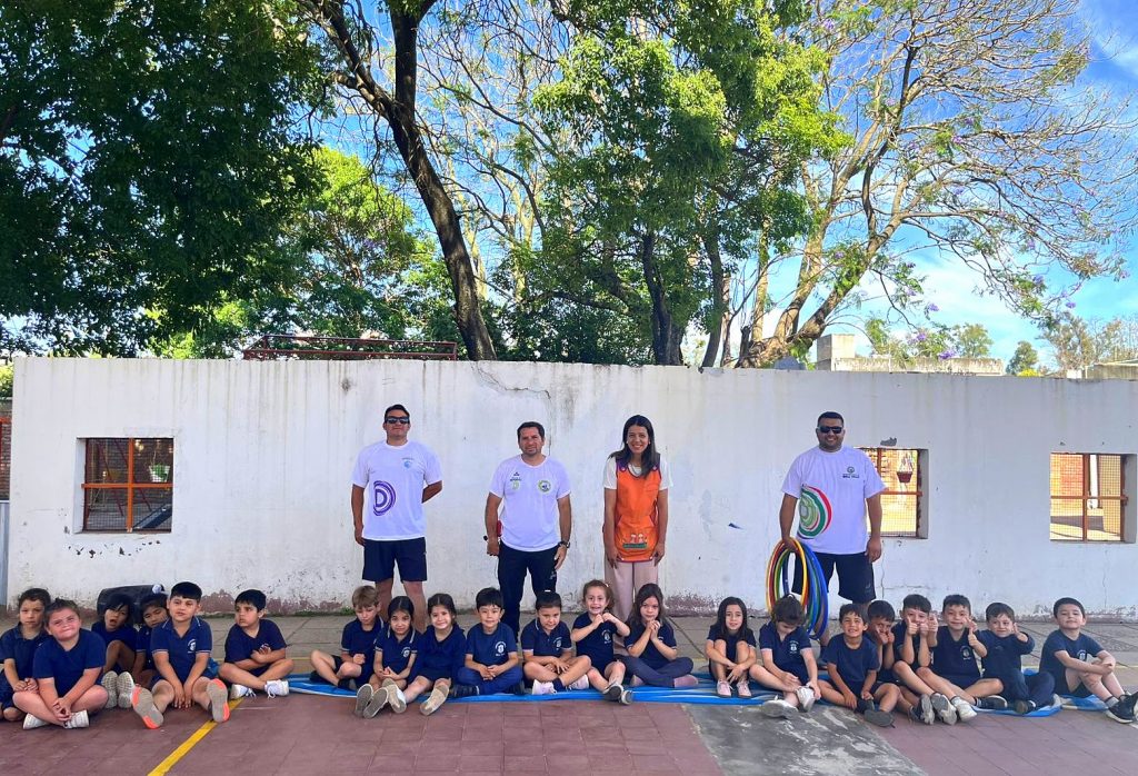 La Dirección de Deportes del municipio pasó por los jardines de infantes