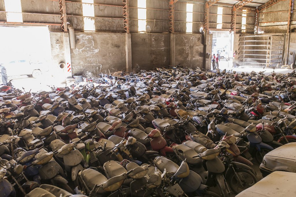 El municipio subastará o compactará vehículos secuestrados