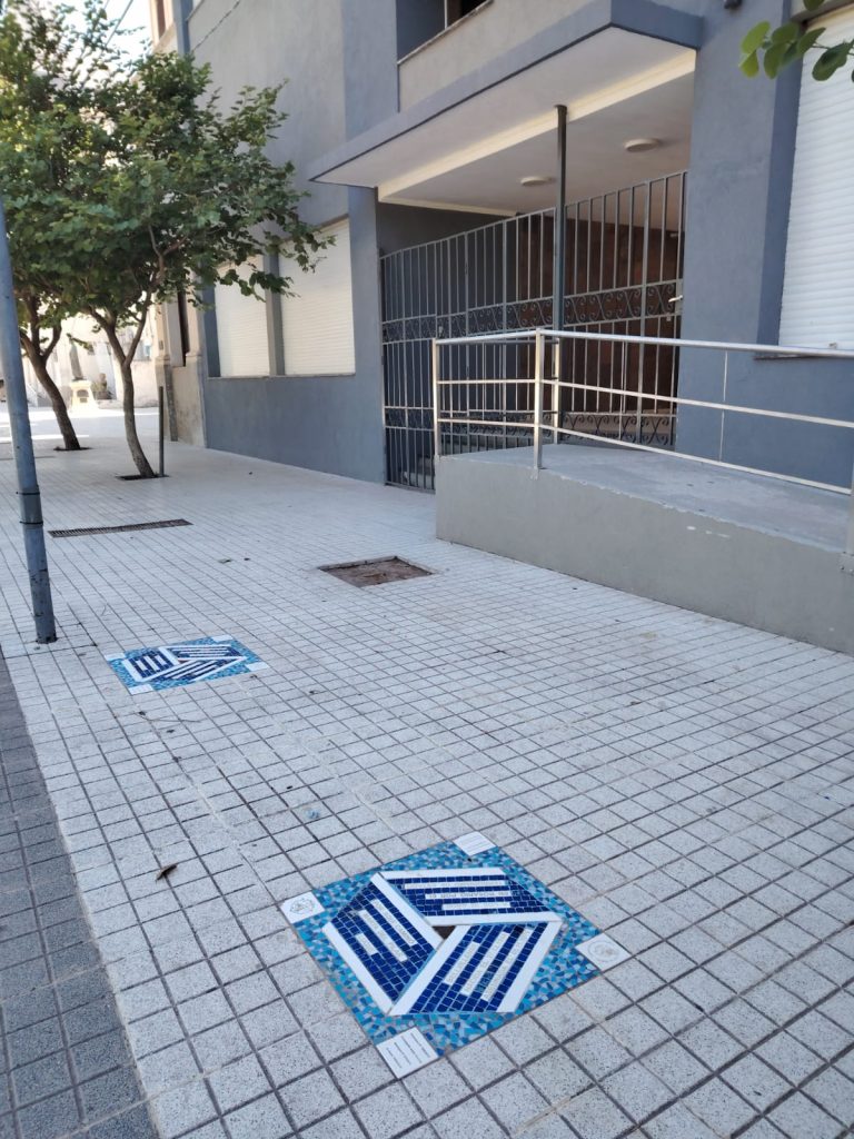 A través de Programa de Muralismo, se restauraron las denominadas “Baldosas por la Memoria”