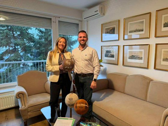 El invento bellvillense llegó a la Embajada Argentina en Hungría