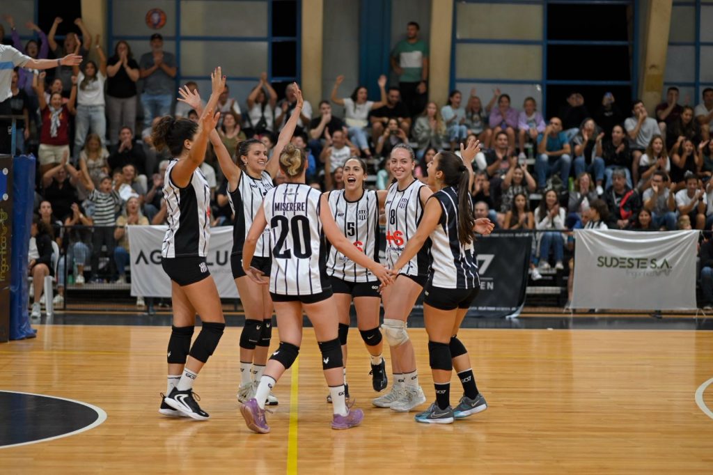 Bell venció a River y ahora va por Boca