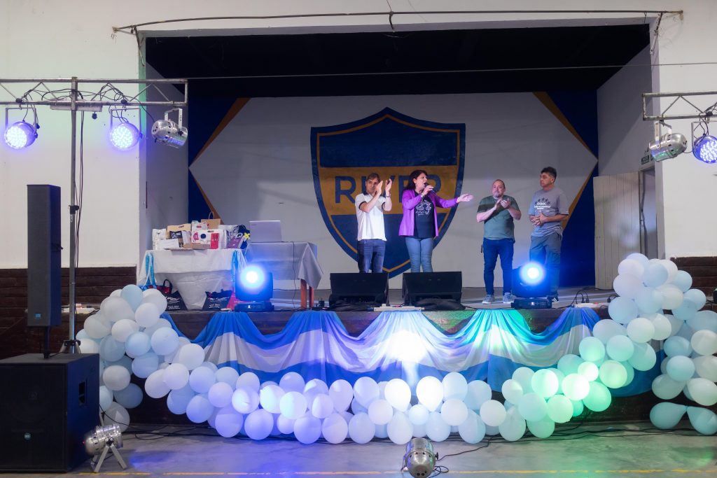 Primer bingo musical en la “Cena de la mujer mundialista” del River