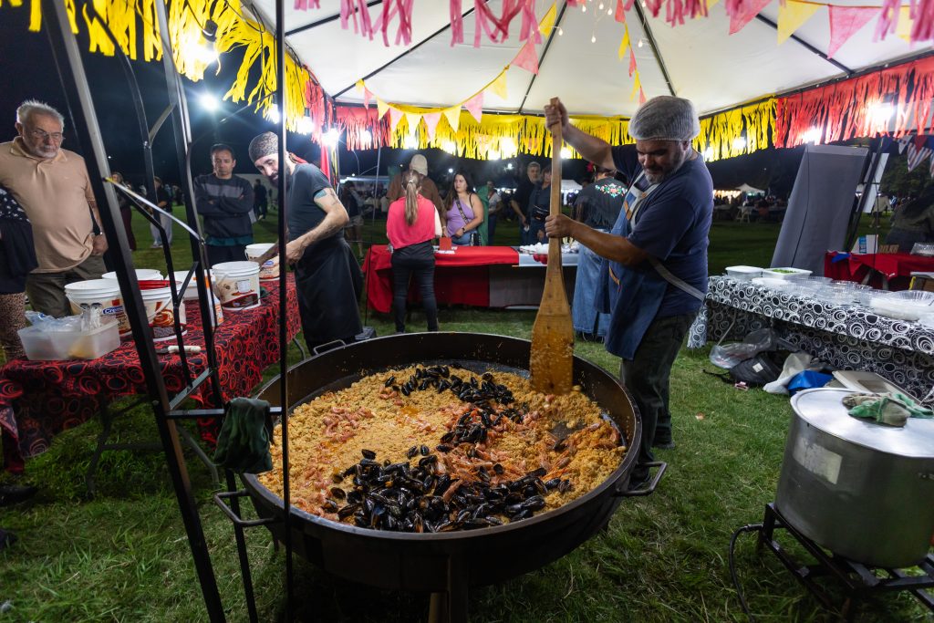 Hubo otra exitosa Fiesta de las Colectividades en el predio del Ferrocarril