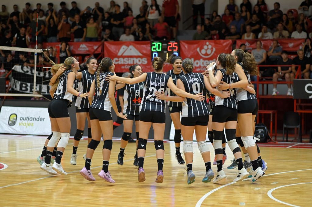 El vóley del Bell está cuarto en la Liga Argentina Femenina