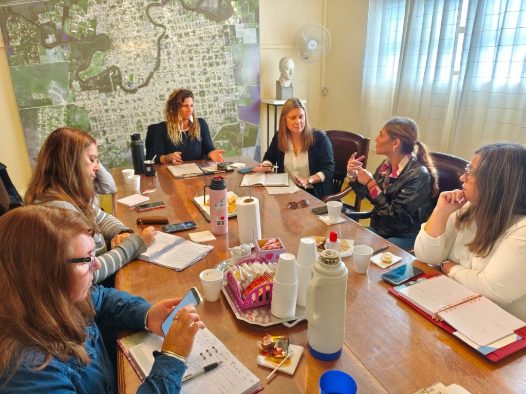 Para definir líneas de trabajo, el municipio organizó nuevas mesas socioeducativas