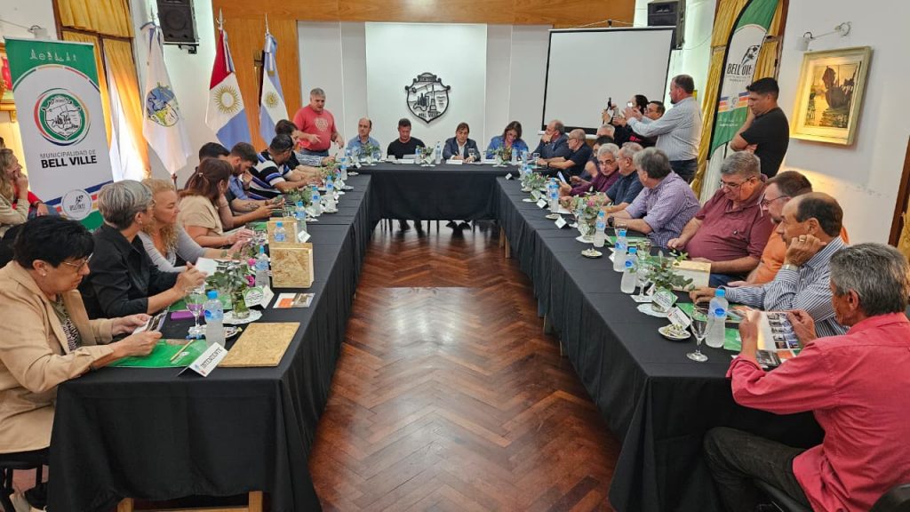 La Comunidad Regional Unión tuvo su reunión mensual en el salón Walter de Navazio