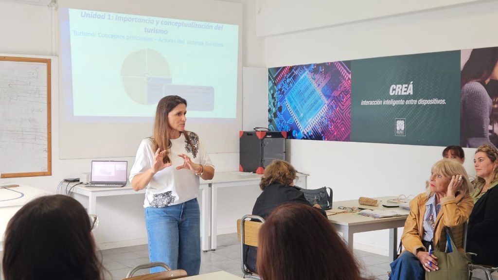 Hoteleros, gastronómicos y otros actores turísticos se capacitaron en la Fupeu