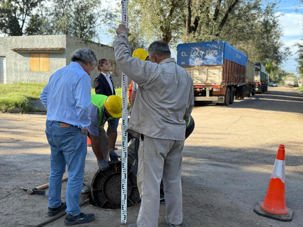 Comenzó la cuarta etapa del plan “100% Agua y Cloacas” en calle Camino a Morrison